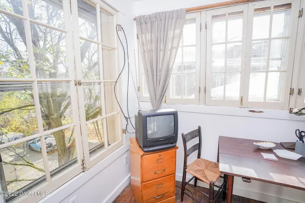 $1,300 | 140 Broad Street, Unit 2, Schuylerville, NY 12871