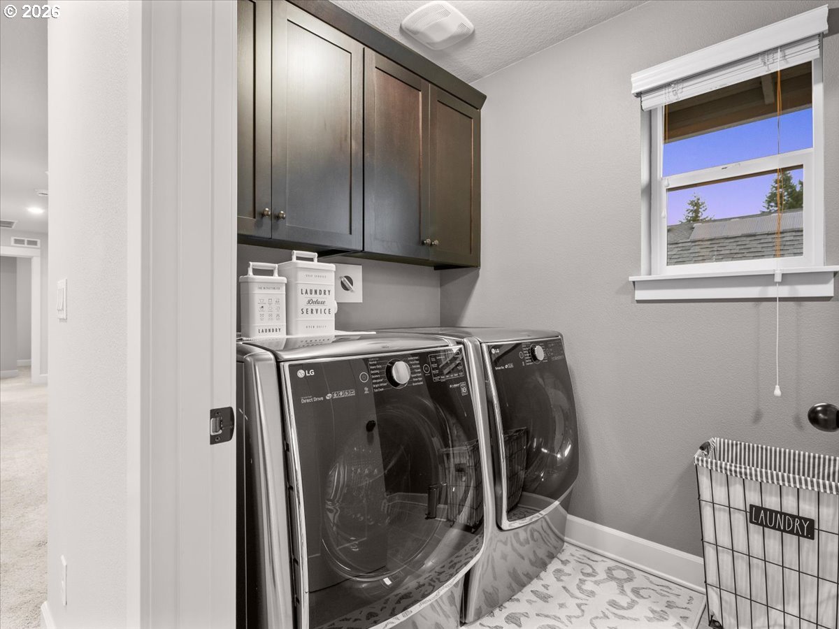 602 Northeast 149th Way Vancouver, WA 98685 - Photo 35 of 48 a view of walk in closet