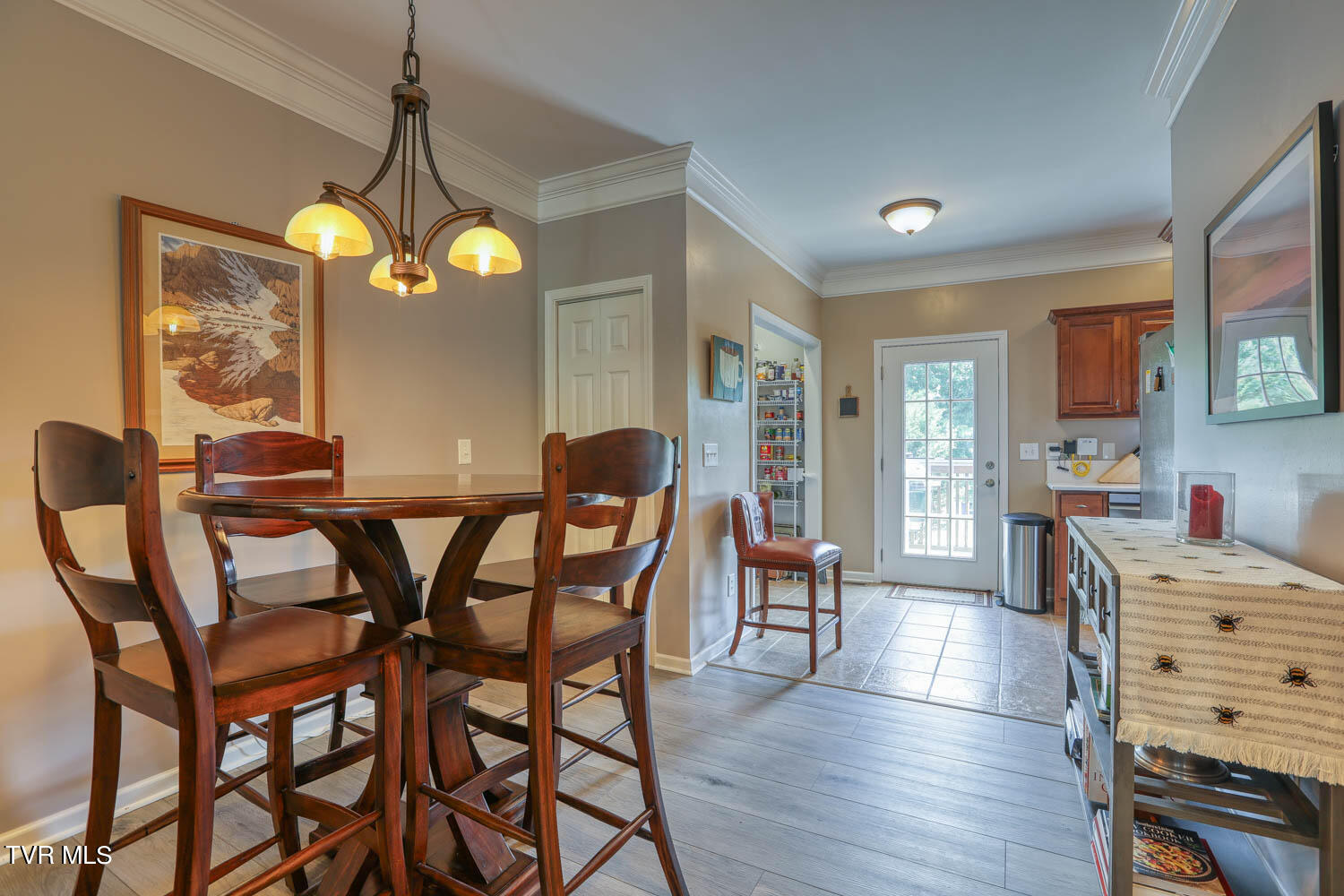 1709 Cherokee Road, Unit 301 Johnson City, TN 37604 - Photo 6 of 48 Lange. 1709 Cherokee. JC MLSb (4 of 37)
