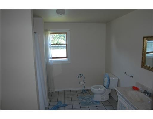 2561 Friendship Road Waldoboro, ME 04572 - Photo 7 of 12 Master Bath/Spa.