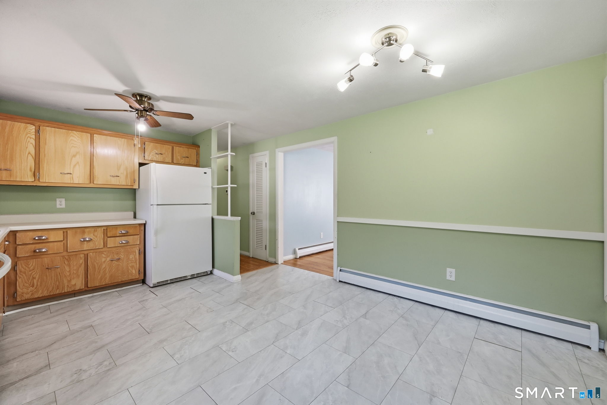 72 Graham Road South Windsor, CT 06074 - Photo 10 of 39 Gallery Image 10