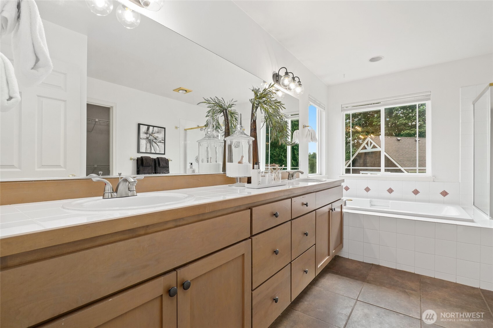 10625 Northeast 173rd Place Bothell, WA 98011 - Photo 20 of 35