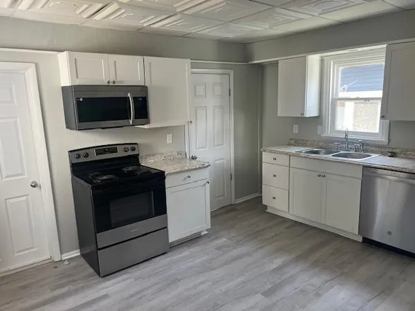 $167,900 | 2744 Lafayette Street, St. Joseph, MO 64507