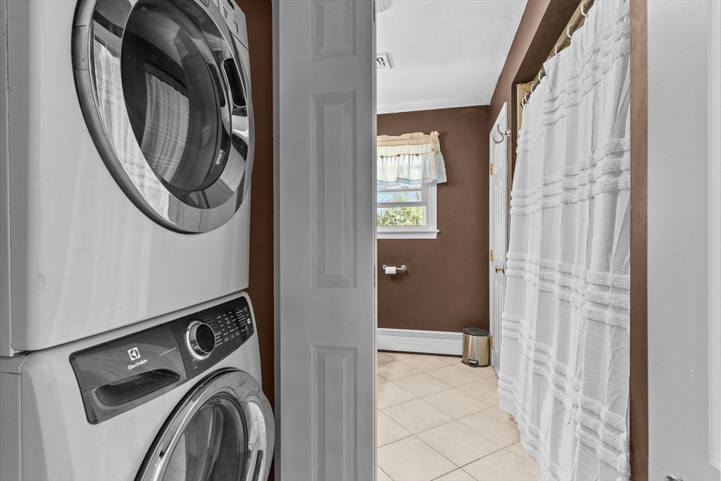 31 Country East Hampstead, NH 03826 - Photo 19 of 41