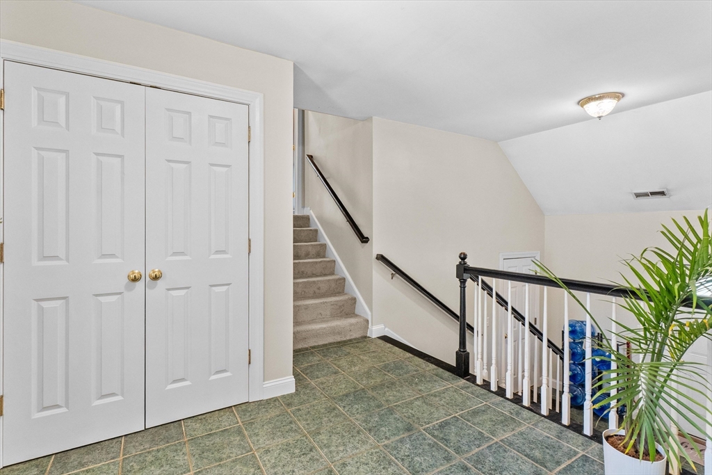 31 Country East Hampstead, NH 03826 - Photo 10 of 41