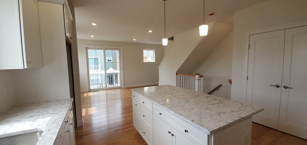 42 Oxbow Road, Unit 201 Raynham, MA 02767 - Photo 9 of 25