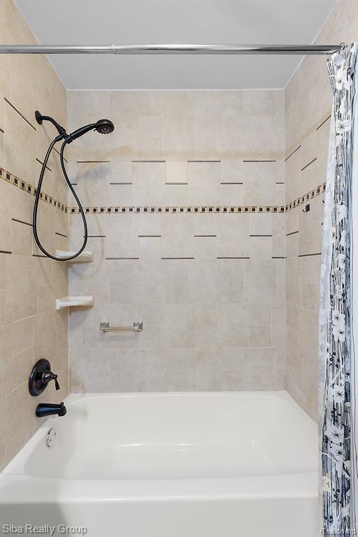 1602 Hillside Lane Rochester Hills, MI 48307 - Photo 51 of 63