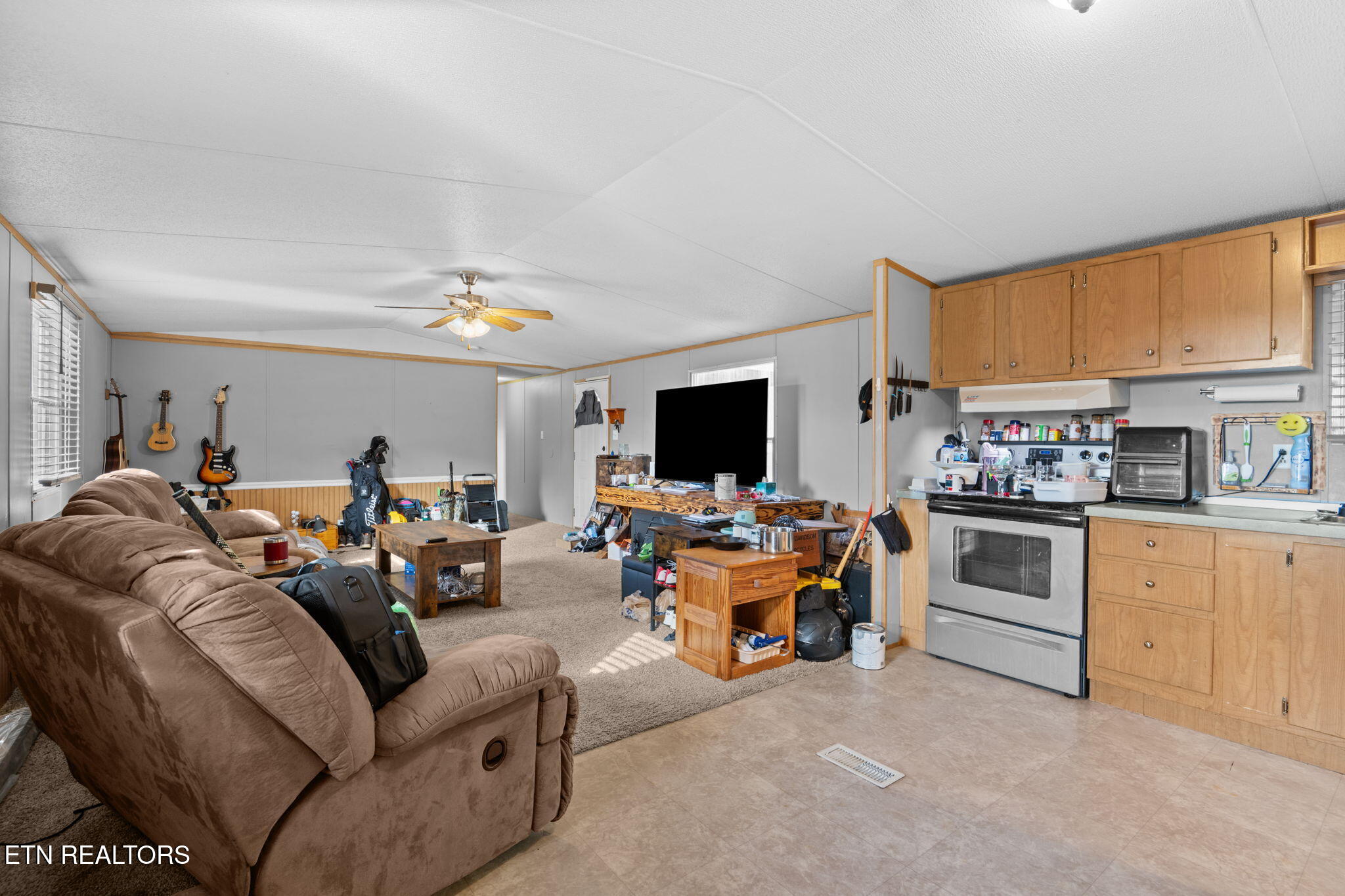 425 Northwest Bazel Road Harriman, TN 37748 - Photo 11 of 27 20-web-or-mls-425 Bazel-9155