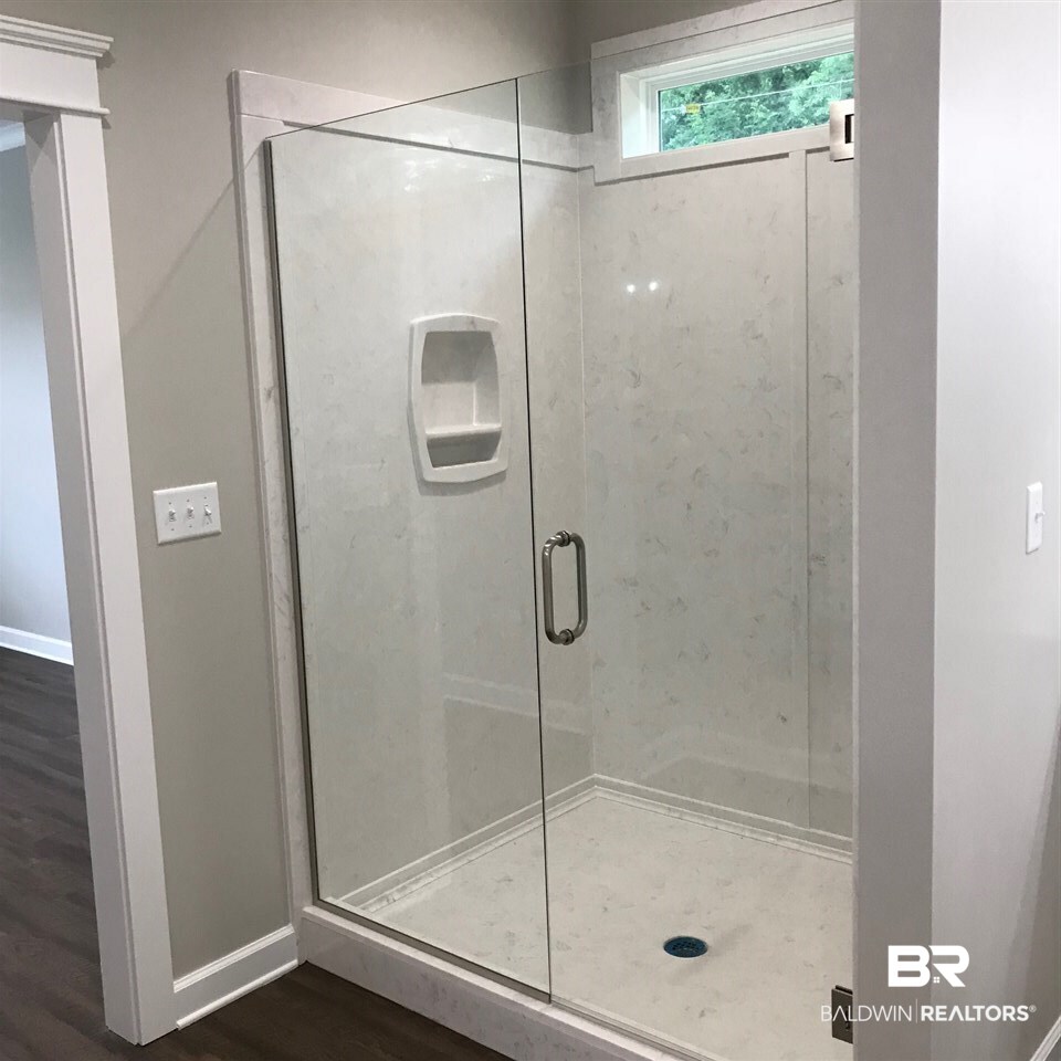 25264 Spindle Lane Daphne, AL 36526 - Photo 13 of 18 Master bath
