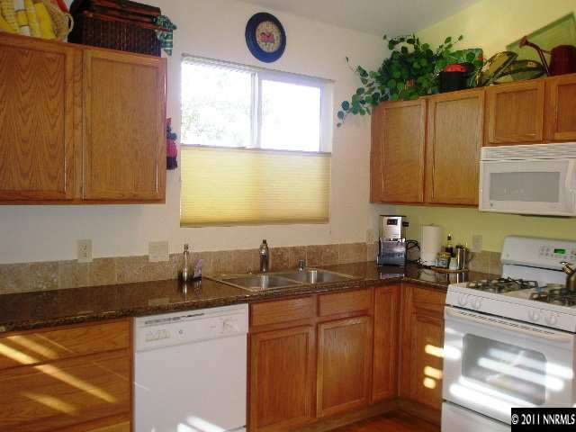 2110 Eagle Greens Drive Reno, NV 89521 - Photo 3 of 11 Photo 3