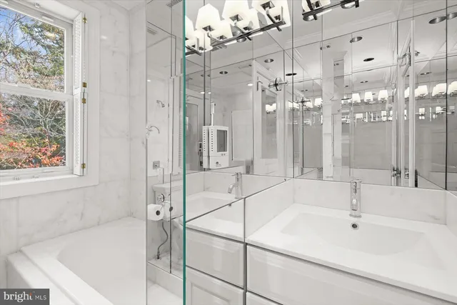 $7,000 | 3029 Dent Place Northwest, Washington, DC 20007