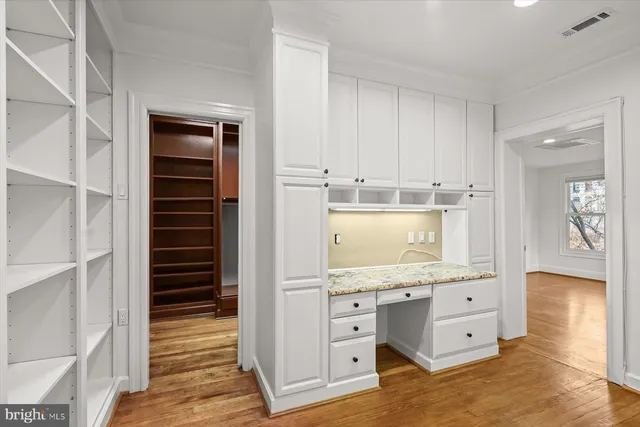 $7,000 | 3029 Dent Place Northwest, Washington, DC 20007