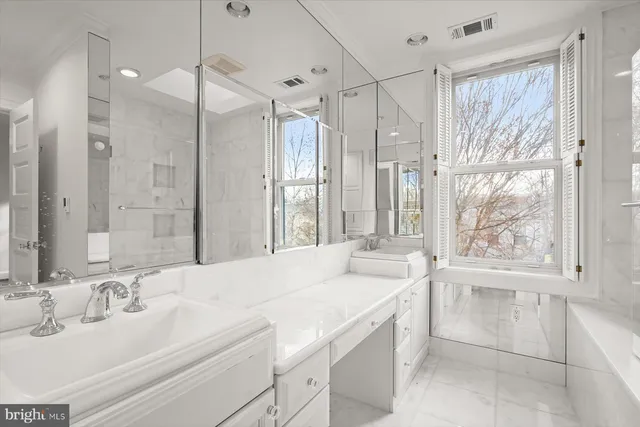 $7,000 | 3029 Dent Place Northwest, Washington, DC 20007