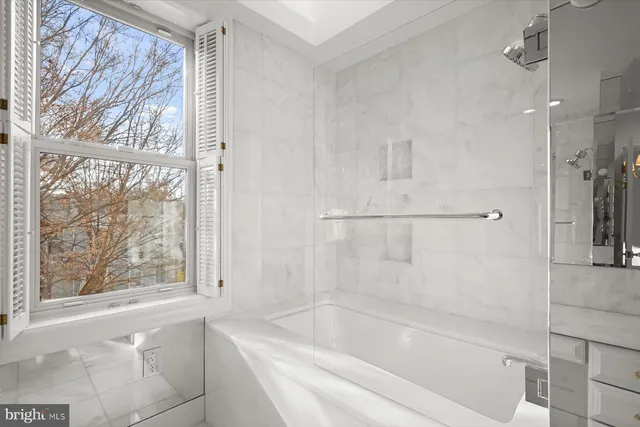 $7,000 | 3029 Dent Place Northwest, Washington, DC 20007