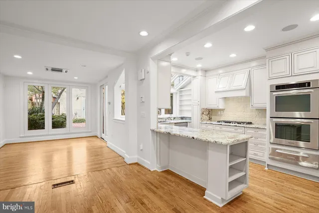 $7,000 | 3029 Dent Place Northwest, Washington, DC 20007