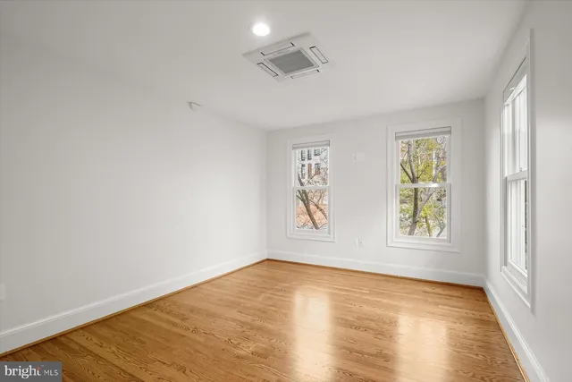 $7,000 | 3029 Dent Place Northwest, Washington, DC 20007