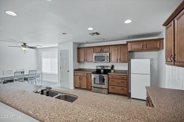 $445,000 | 13657 North 21st Avenue, Phoenix, AZ 85029