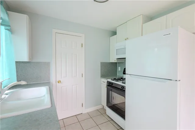 $254,900 | 151 Willett Avenue, Unit 5, East Providence, RI 02915