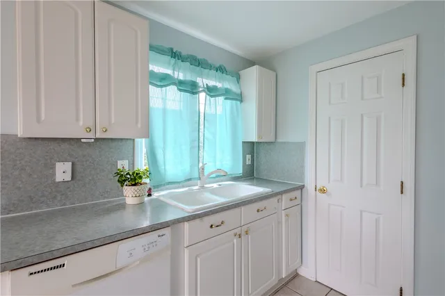 $254,900 | 151 Willett Avenue, Unit 5, East Providence, RI 02915