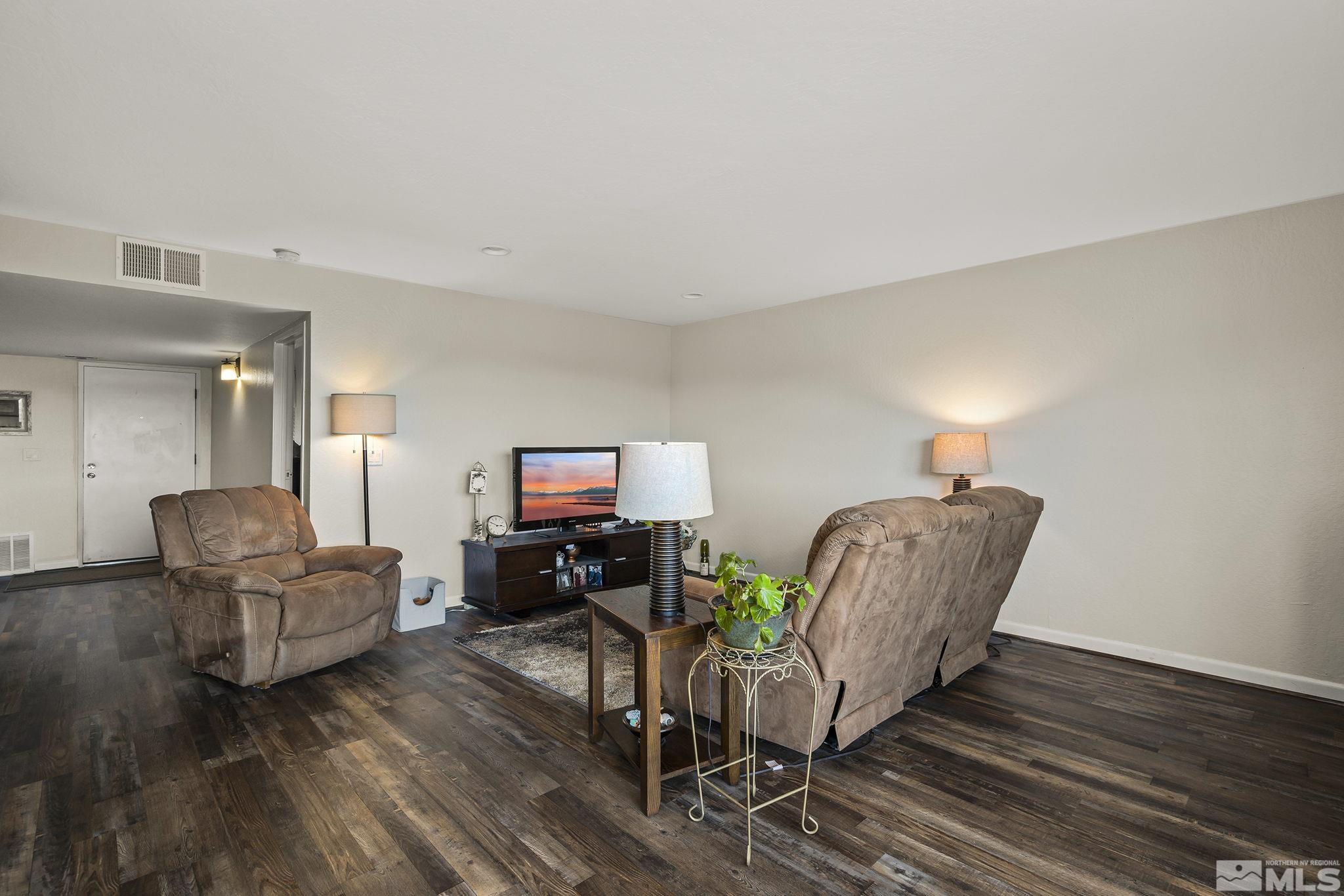 3111 Cashill Boulevard Reno, NV 89509 - Photo 7 of 18 Photo 7