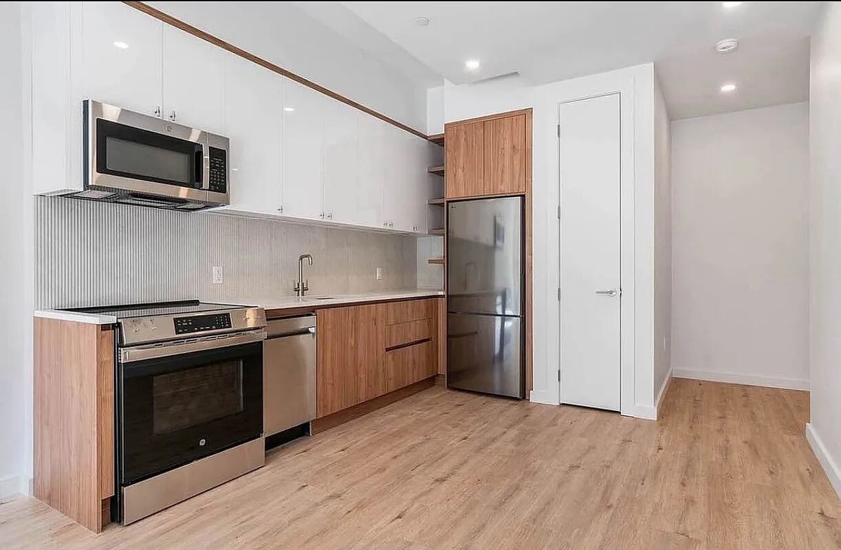 161 Lenox Road, Unit 512 Brooklyn, NY 11226 - Photo 2 of 13