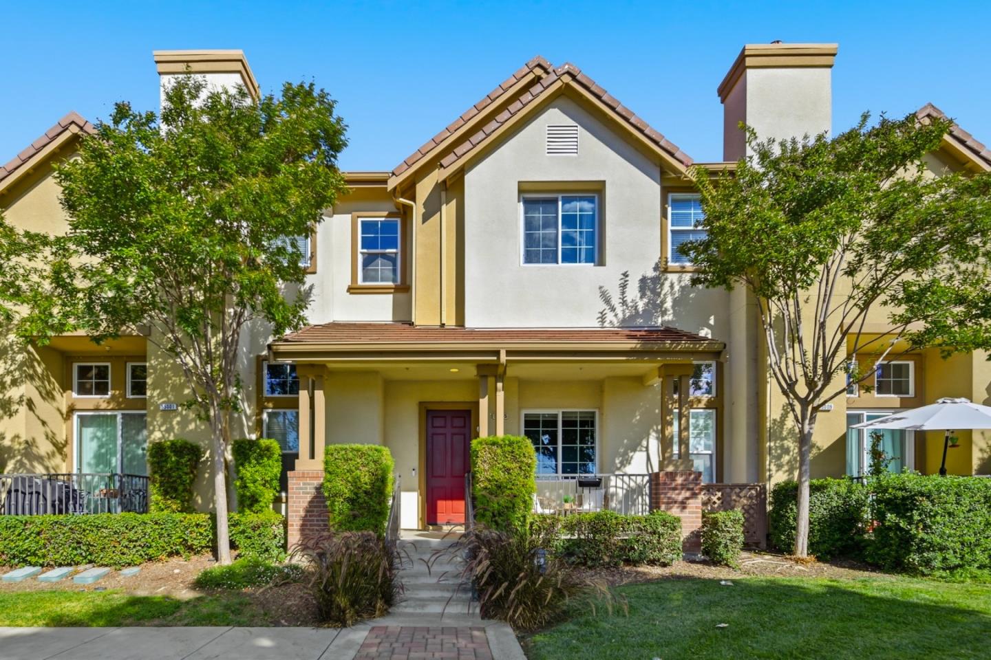 35005 11th Street Union City, CA 94587 - Photo 2 of 80 front view of a house with a yard
