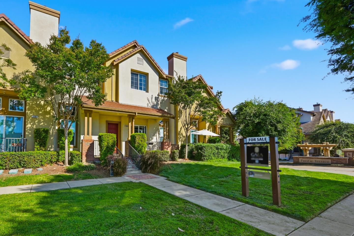 35005 11th Street Union City, CA 94587 - Photo 77 of 80 a front view of a house with a yard