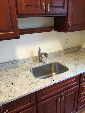 $2,700 | 8 Parkway Terrace, Unit 2, Pleasantville, NY 10570
