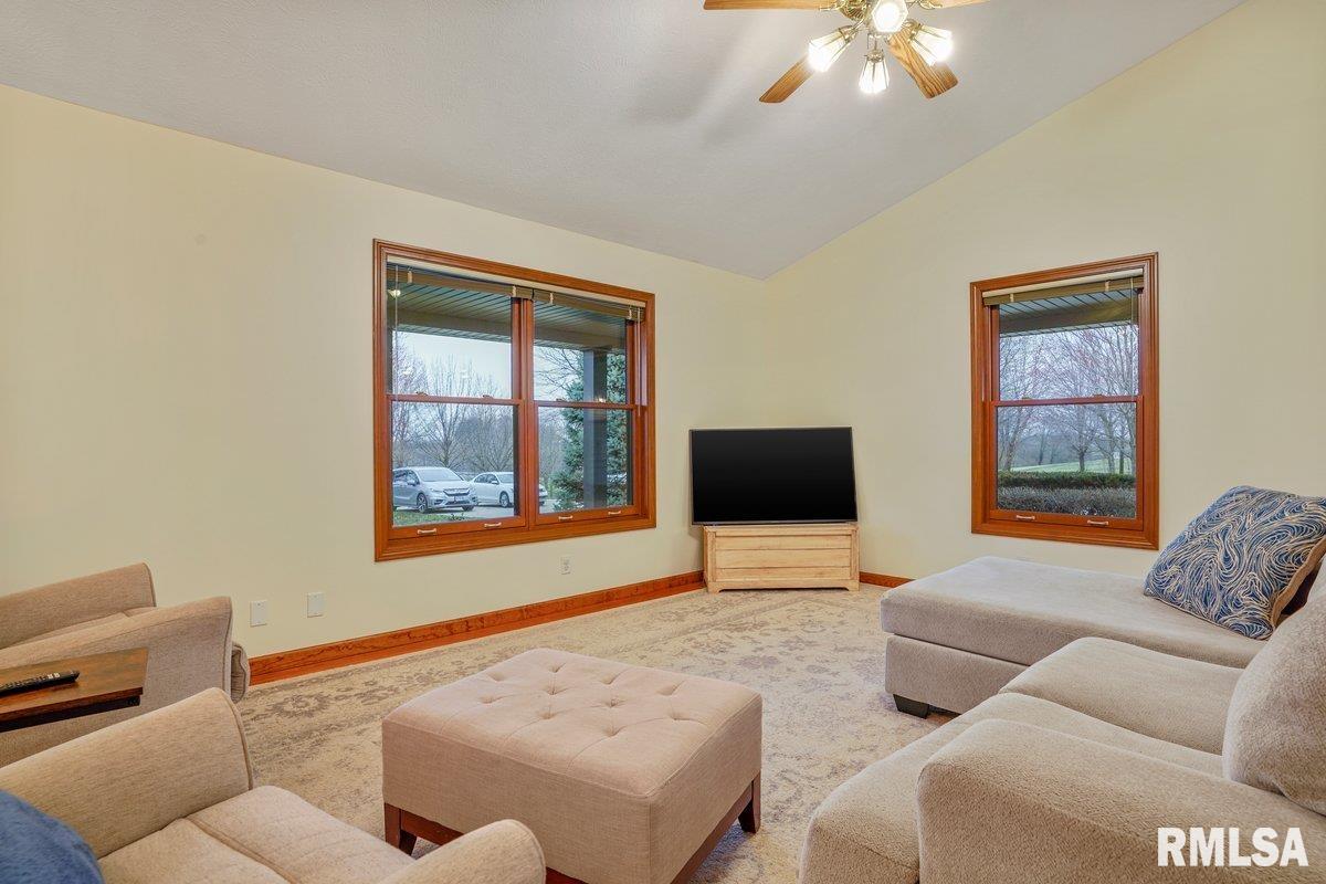 1790 Covered Bridge Road Chatham, IL 62536 - Photo 18 of 58