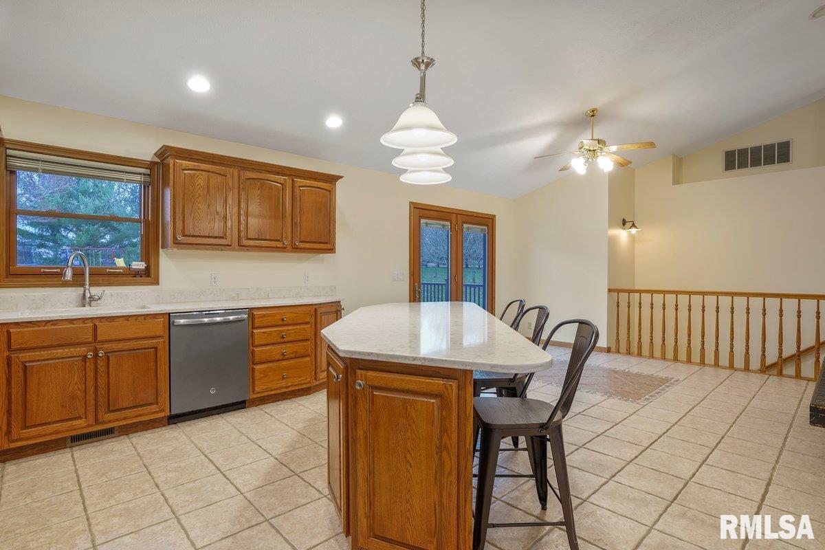 1790 Covered Bridge Road Chatham, IL 62536 - Photo 24 of 58