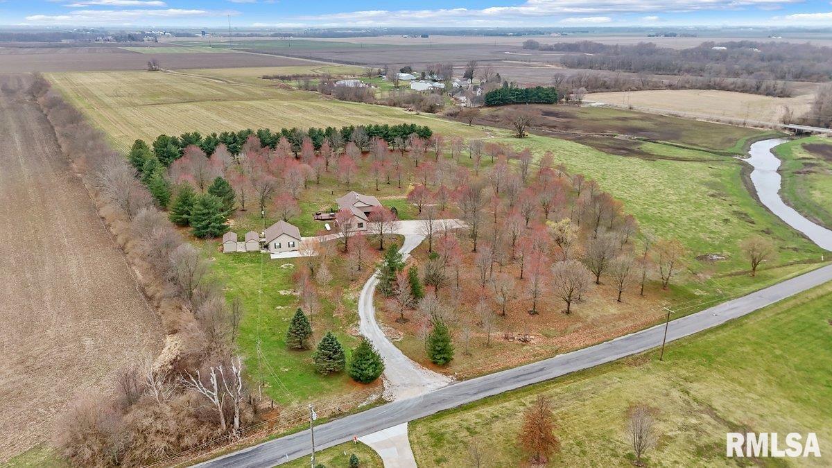 1790 Covered Bridge Road Chatham, IL 62536 - Photo 7 of 58
