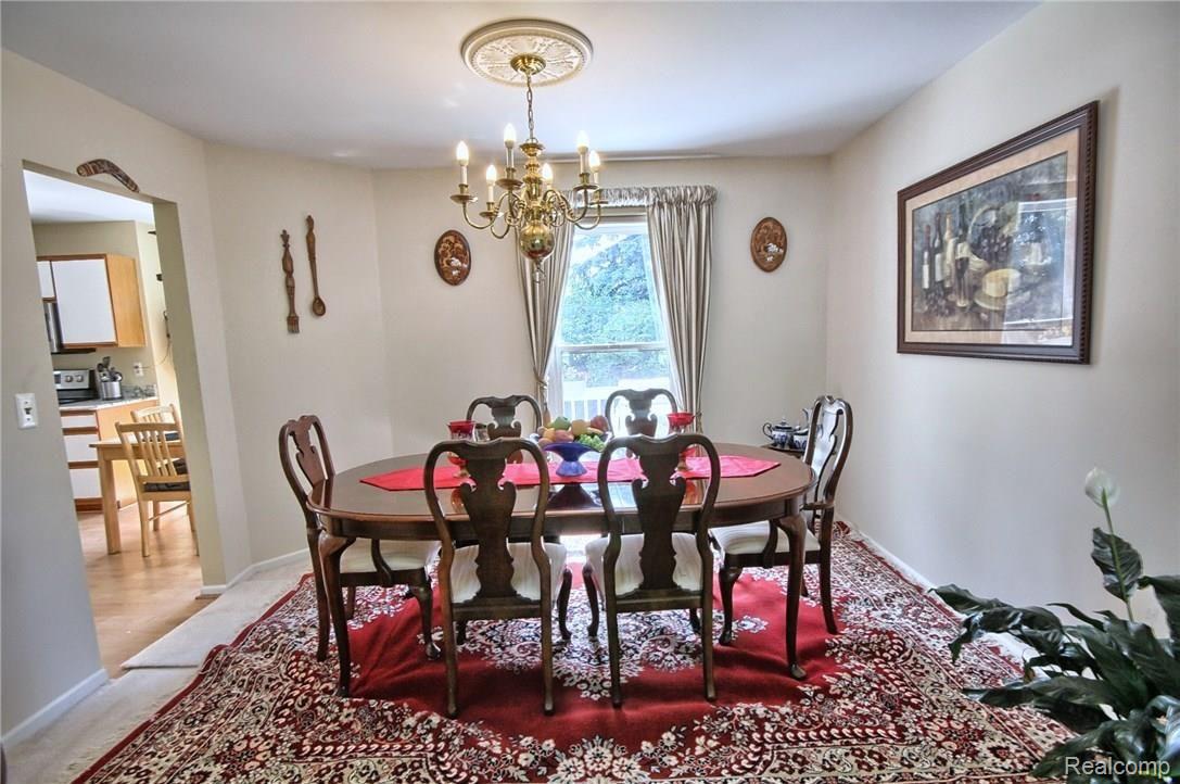 39434 Squire Road Novi, MI 48375 - Photo 6 of 24 Dining_Room.jpg