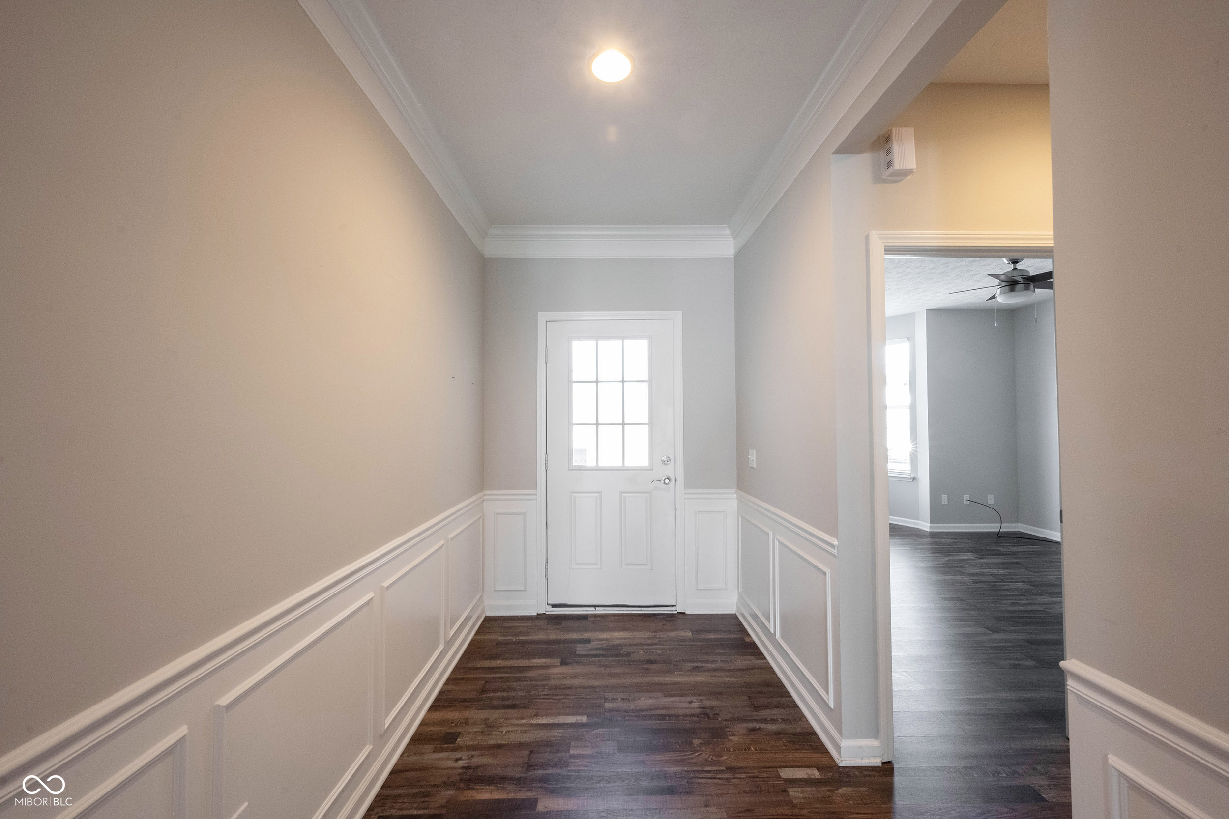 13023 Venito Trail Fishers, IN 46037 - Photo 2 of 43