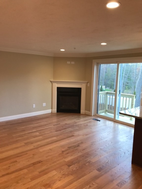 161 Broad Street, Unit 6 Hudson, MA 01749 - Photo 7 of 15 Gallery Image 7