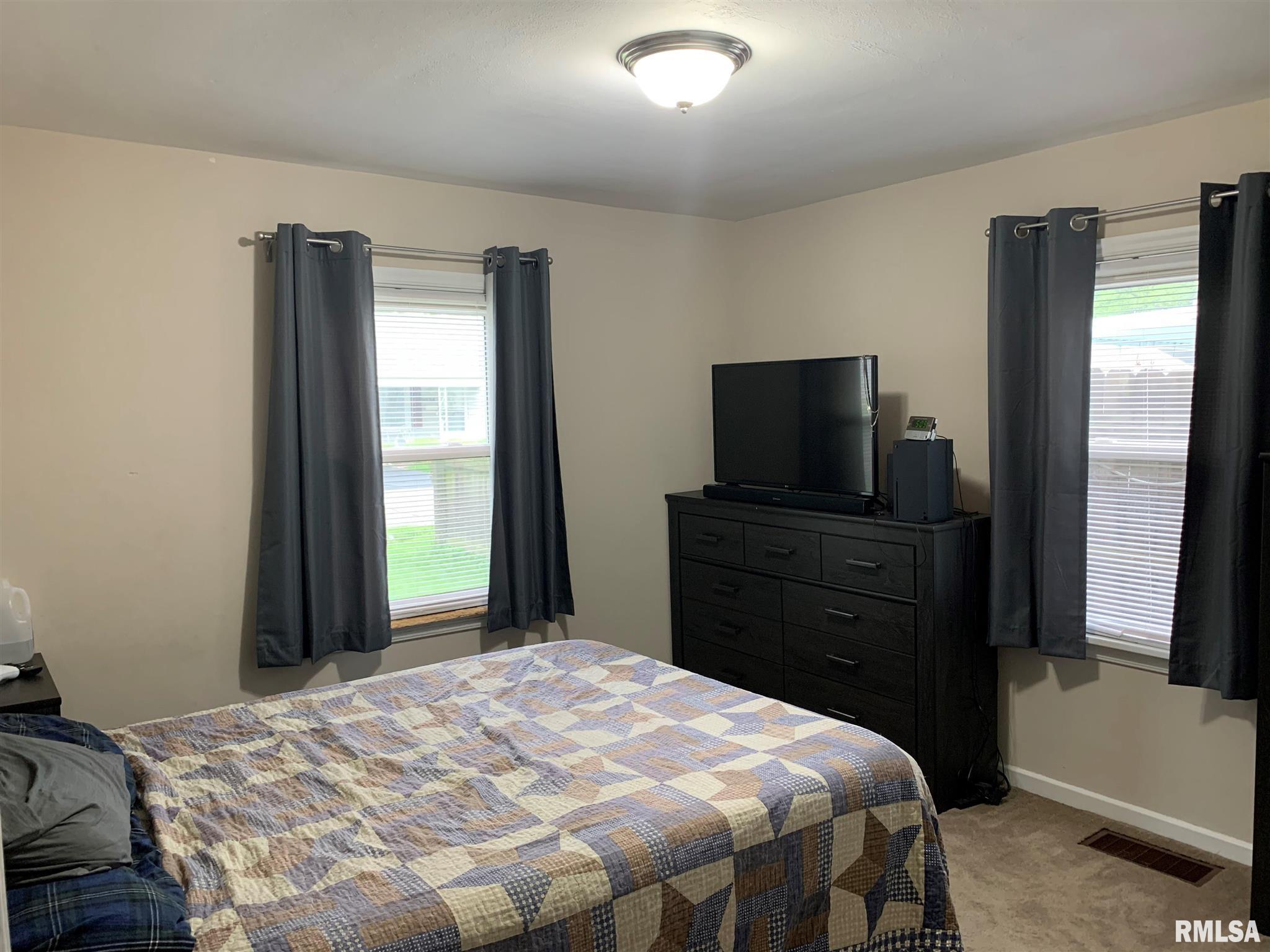 3029 South 3rd Street Springfield, IL 62703 - Photo 7 of 10