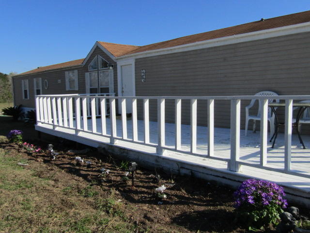 3090 Jack Road Laurel Hill, FL 32567 - Photo 2 of 18 Front Porch/Deck