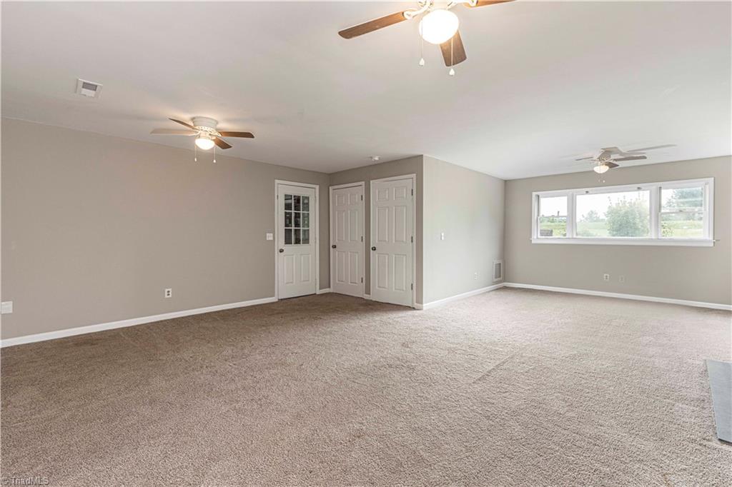 369 Central Road Clemmons, NC 27012 - Photo 21 of 23 Gallery Image 21
