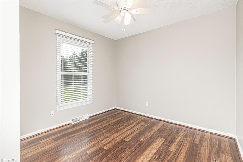369 Central Road Clemmons, NC 27012 - Photo 6 of 23 Gallery Image 6