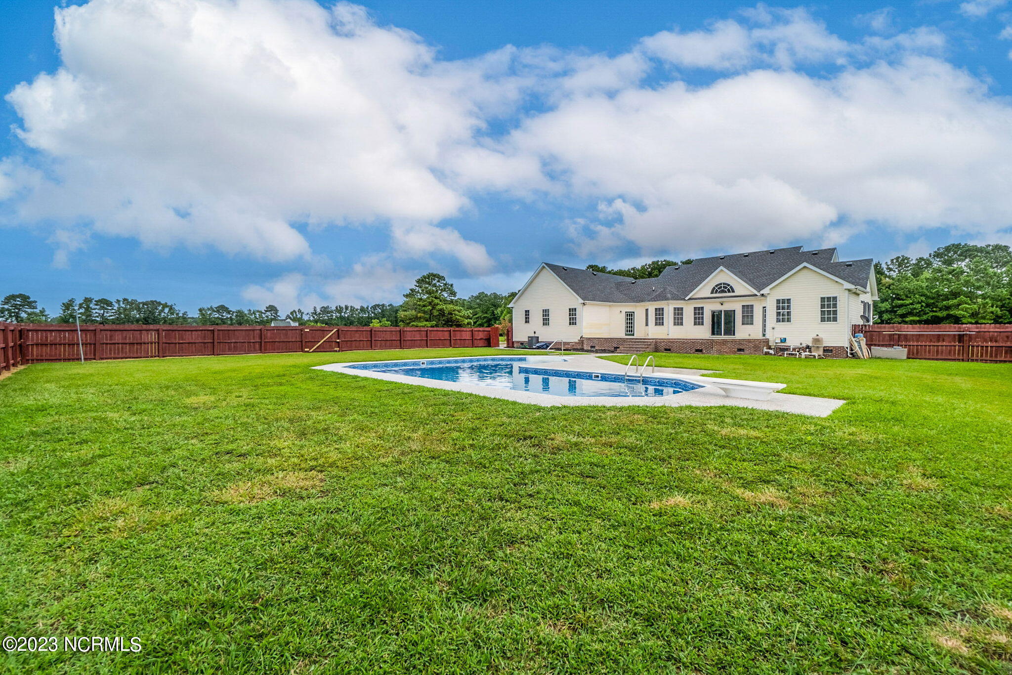 196 Old Jury Road Moyock, NC 27958 - Photo 33 of 44 30-web-or-mls-Exterior - TL -7