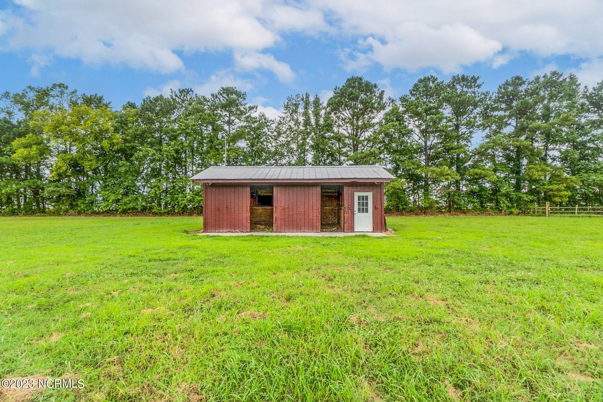 196 Old Jury Road Moyock, NC 27958 - Photo 36 of 44 33-web-or-mls-Exterior - TL -10
