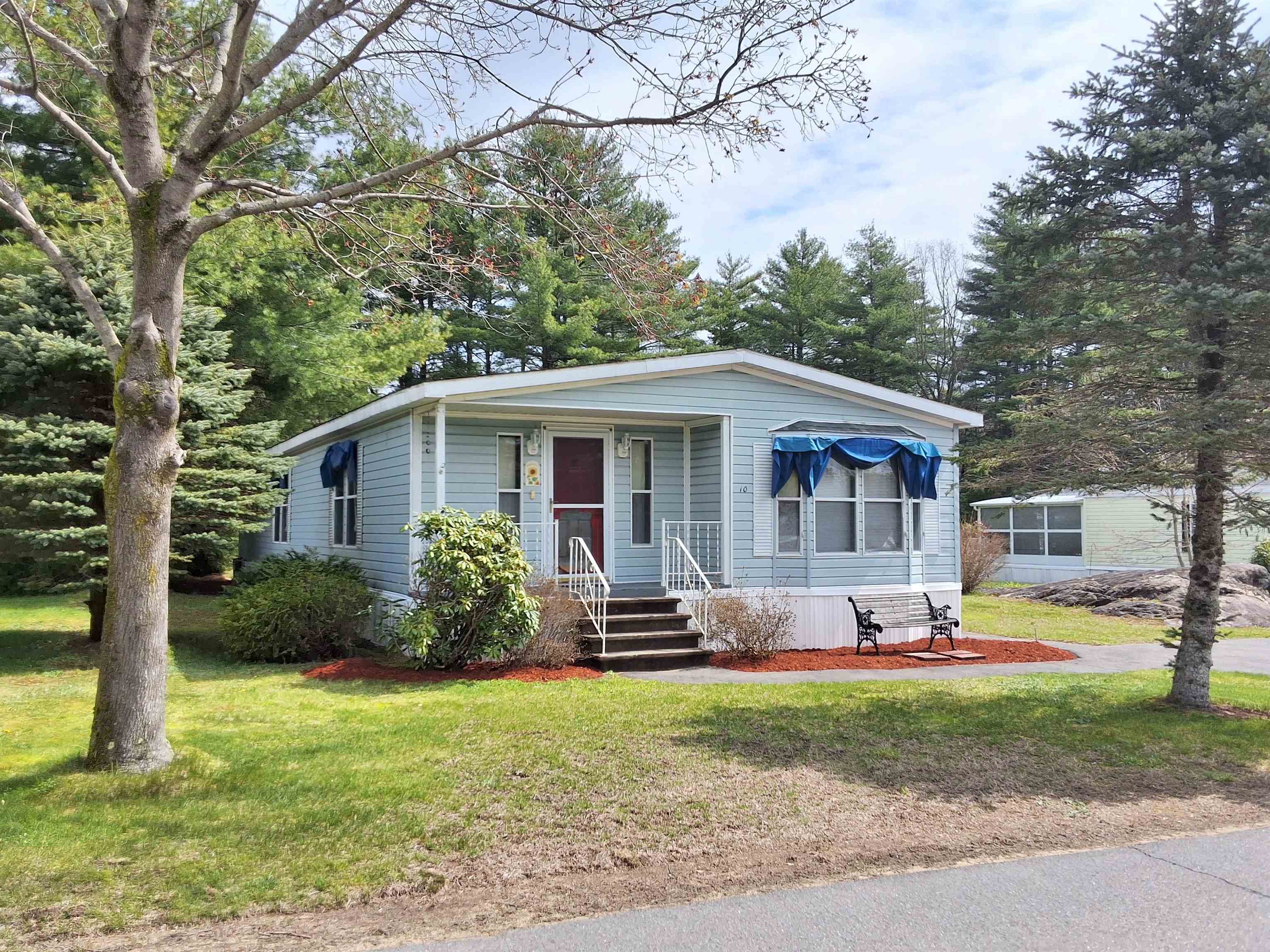 10 Sagamore Lane Rochester, NH 03867 - Photo 1 of 13