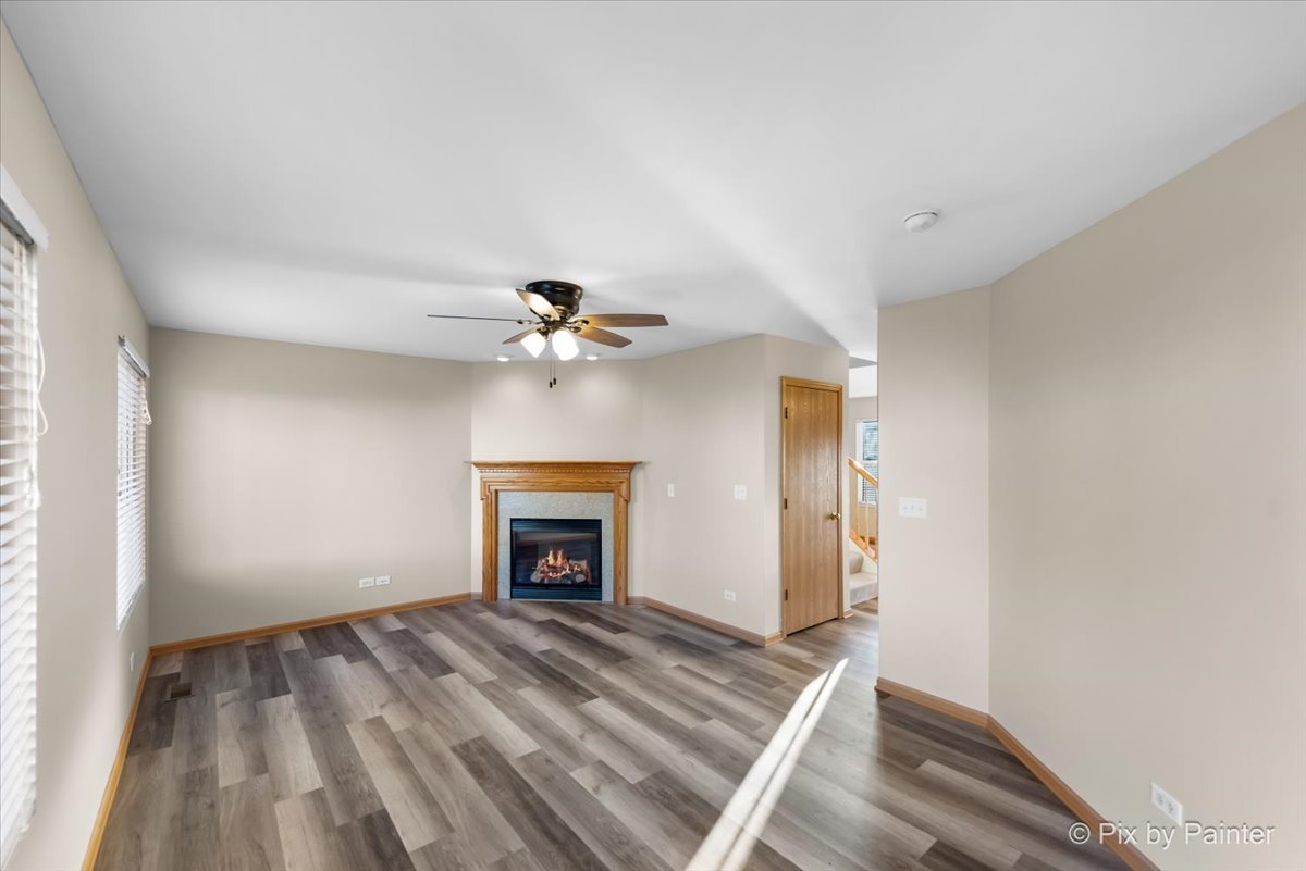 1065 Port Royal Road Pingree Grove, IL 60140 - Photo 3 of 40