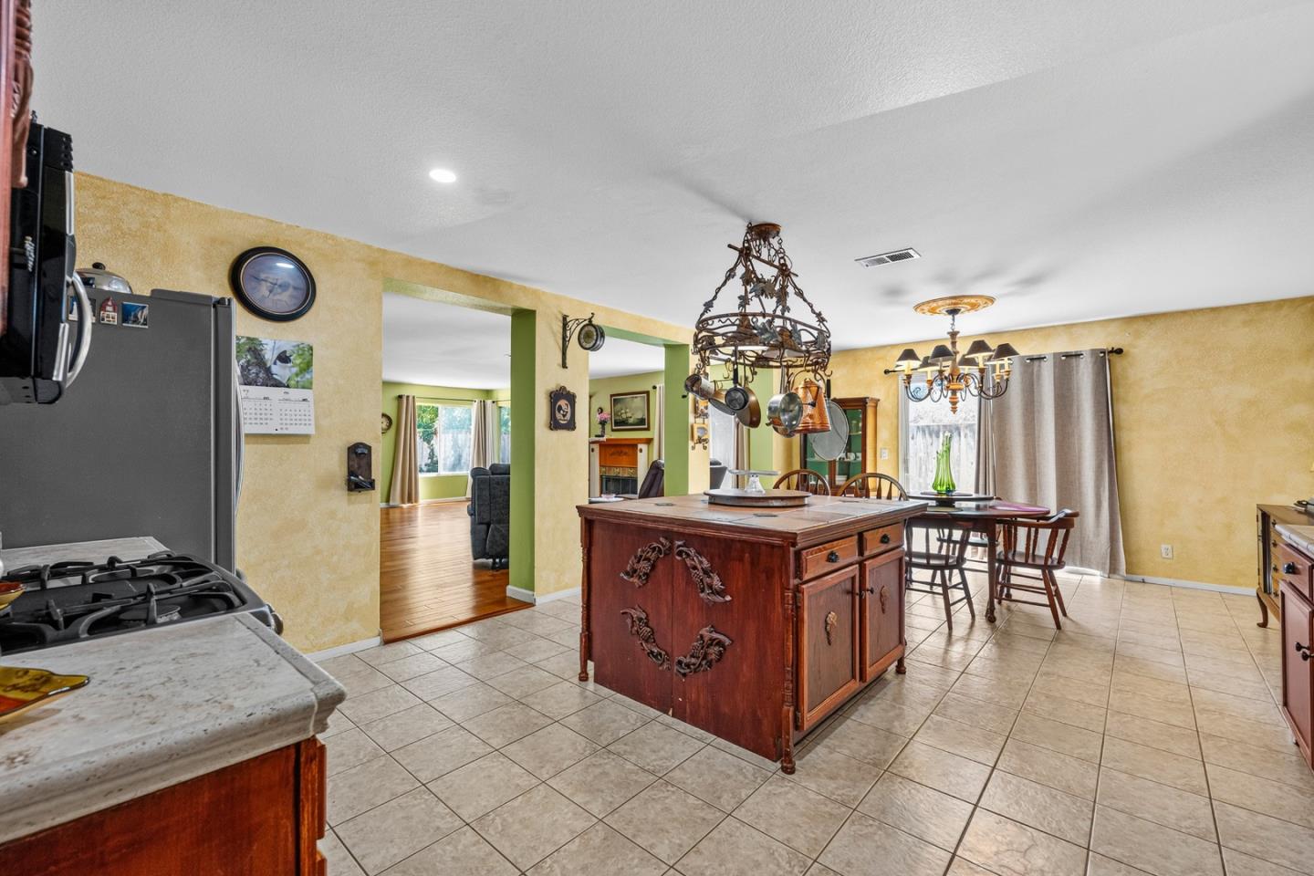 2780 Valley View Road Hollister, CA 95023 - Photo 37 of 79 Gallery Image 37