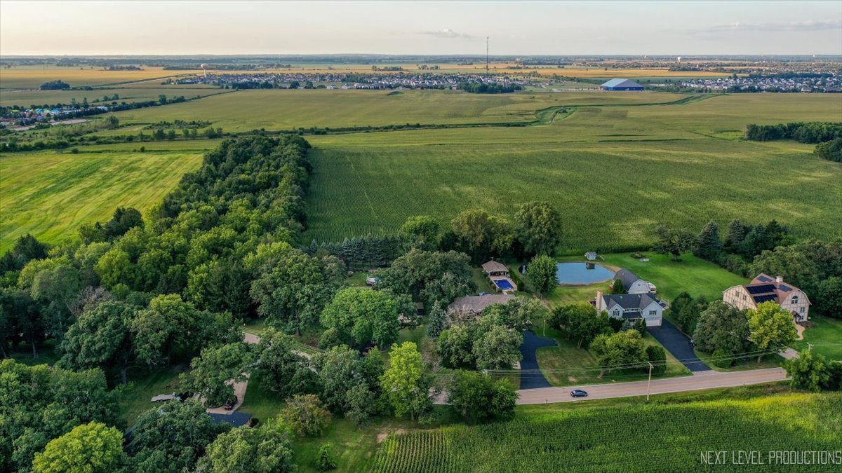 9499 Corneils Road Bristol, IL 60512 - Photo 33 of 49 Gallery Image 33