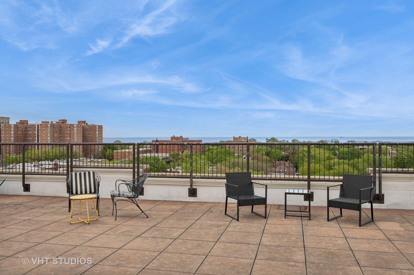 4848 North Sheridan Road, Unit 403 Chicago, IL 60640 - Photo 20 of 21 a view of a terrace with chairs