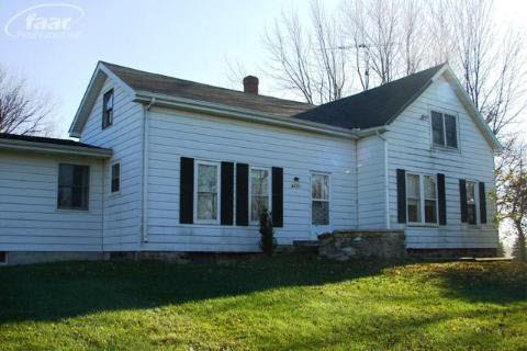 4281 Genesee Road Lapeer, MI 48446 - Photo 1 of 16 20204697.JPG