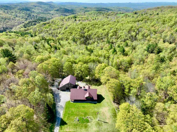 $1,150,000 | 817 Topsham Road, Newbury, VT 05051