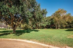 a view of outdoor space with a garden