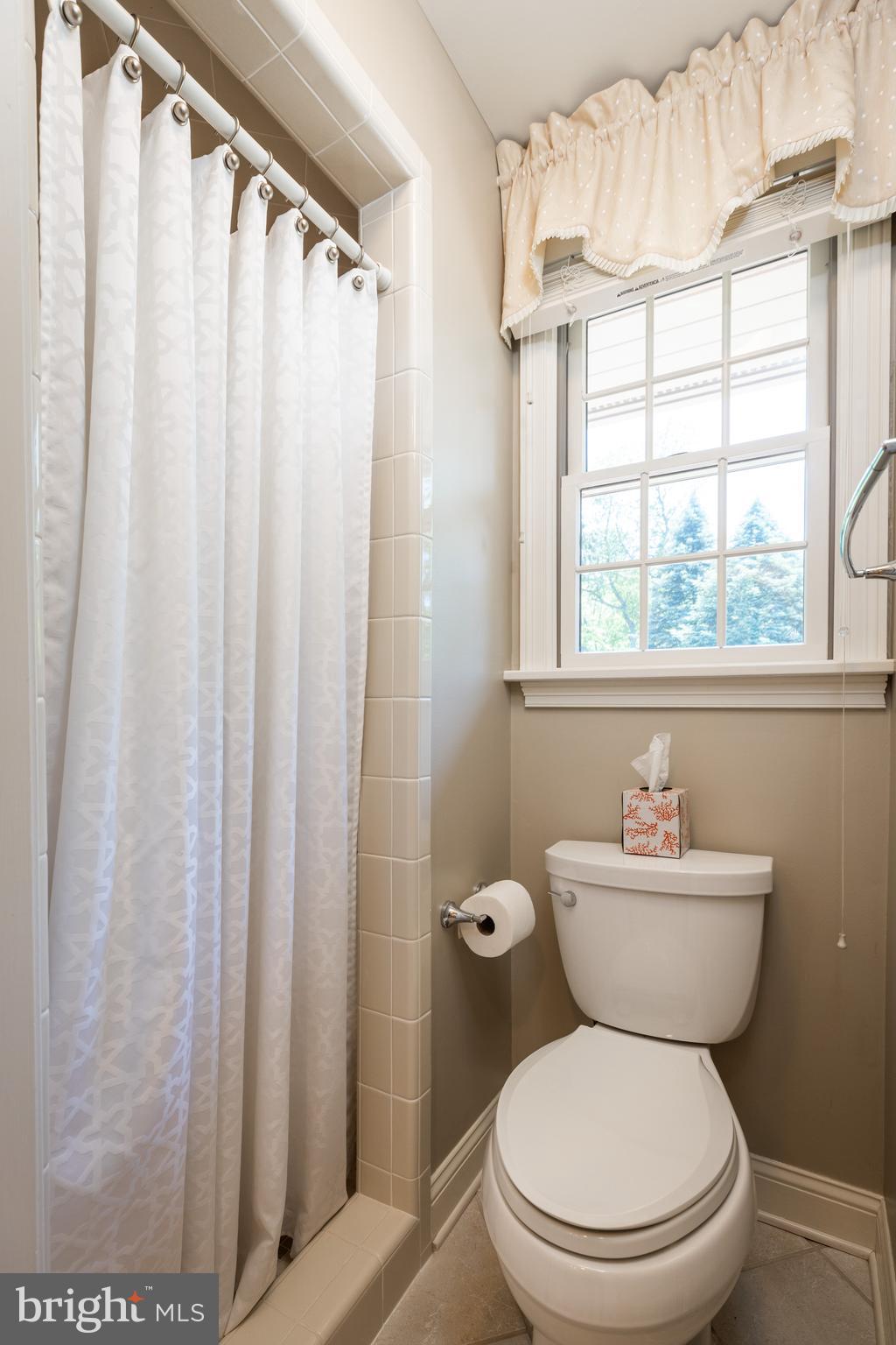 103 Crestwood Road Landenberg, PA 19350 - Photo 19 of 43 Half Bathroom