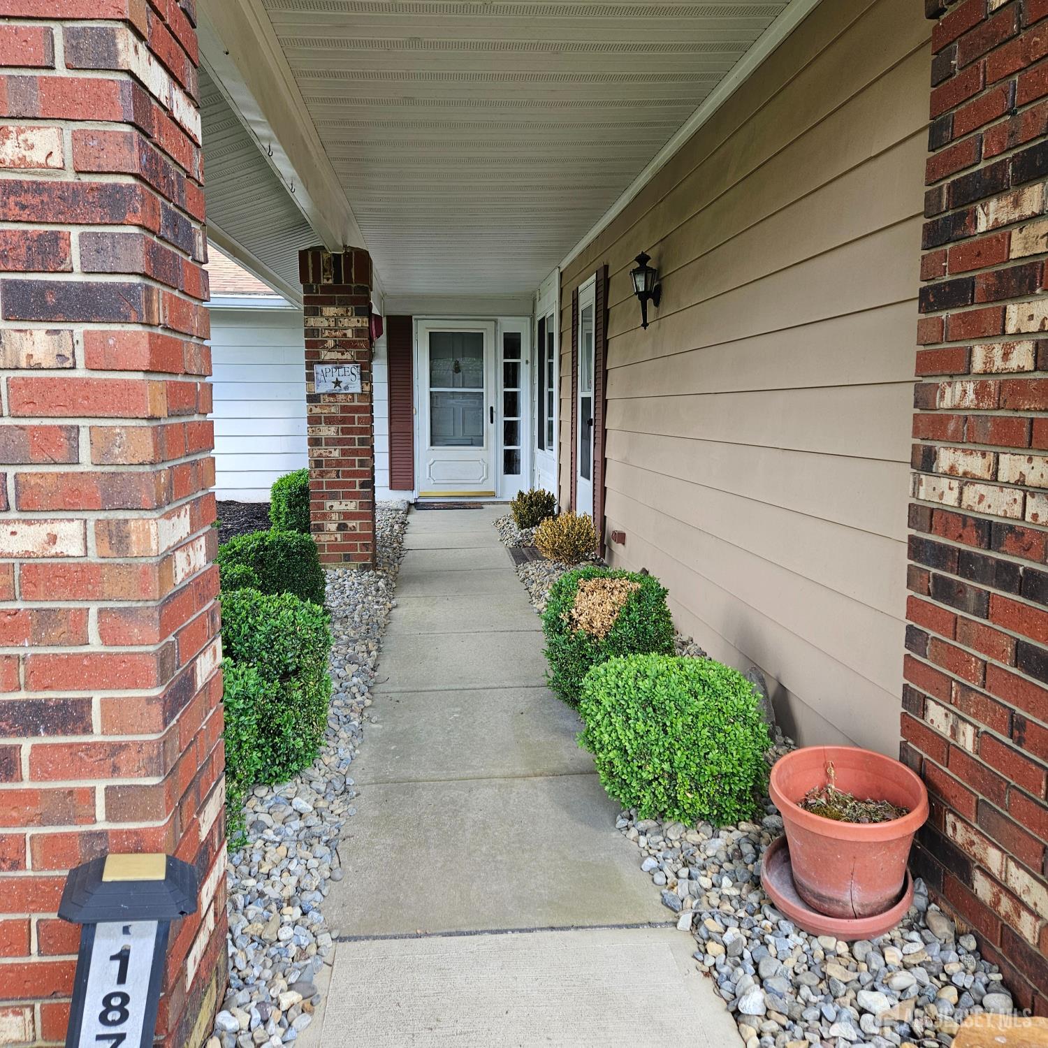 187 Newport Road, Unit A Monroe Township, NJ 08831 - Photo 4 of 26